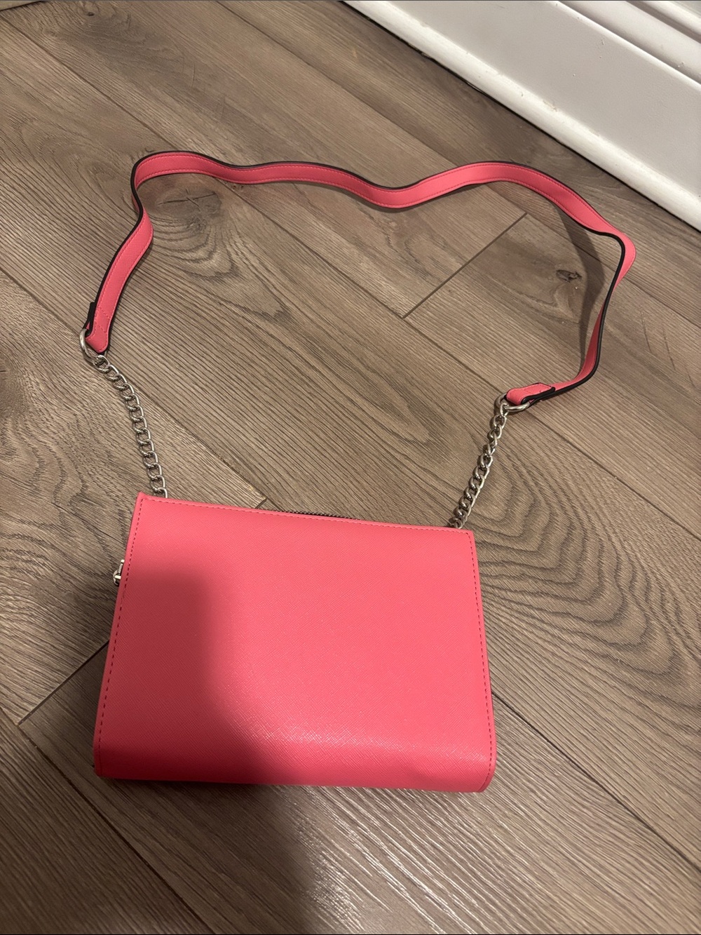 Steve Madden Coral Pink Chain Strap Crossbody - Picture 2 of 2